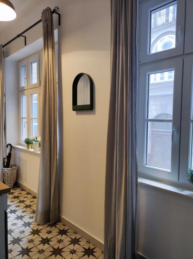 Studio Apartment Frano Zagabria Esterno foto
